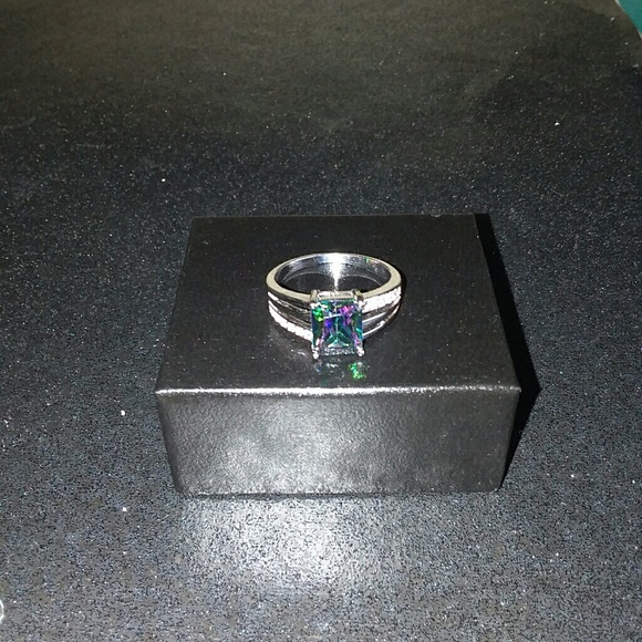Mystic Topaz Sterling Silver Ring size 9 - Picture 3 of 6